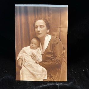 The Palace Studio in Atlantic City Postcard of Woman & Child 1920s’